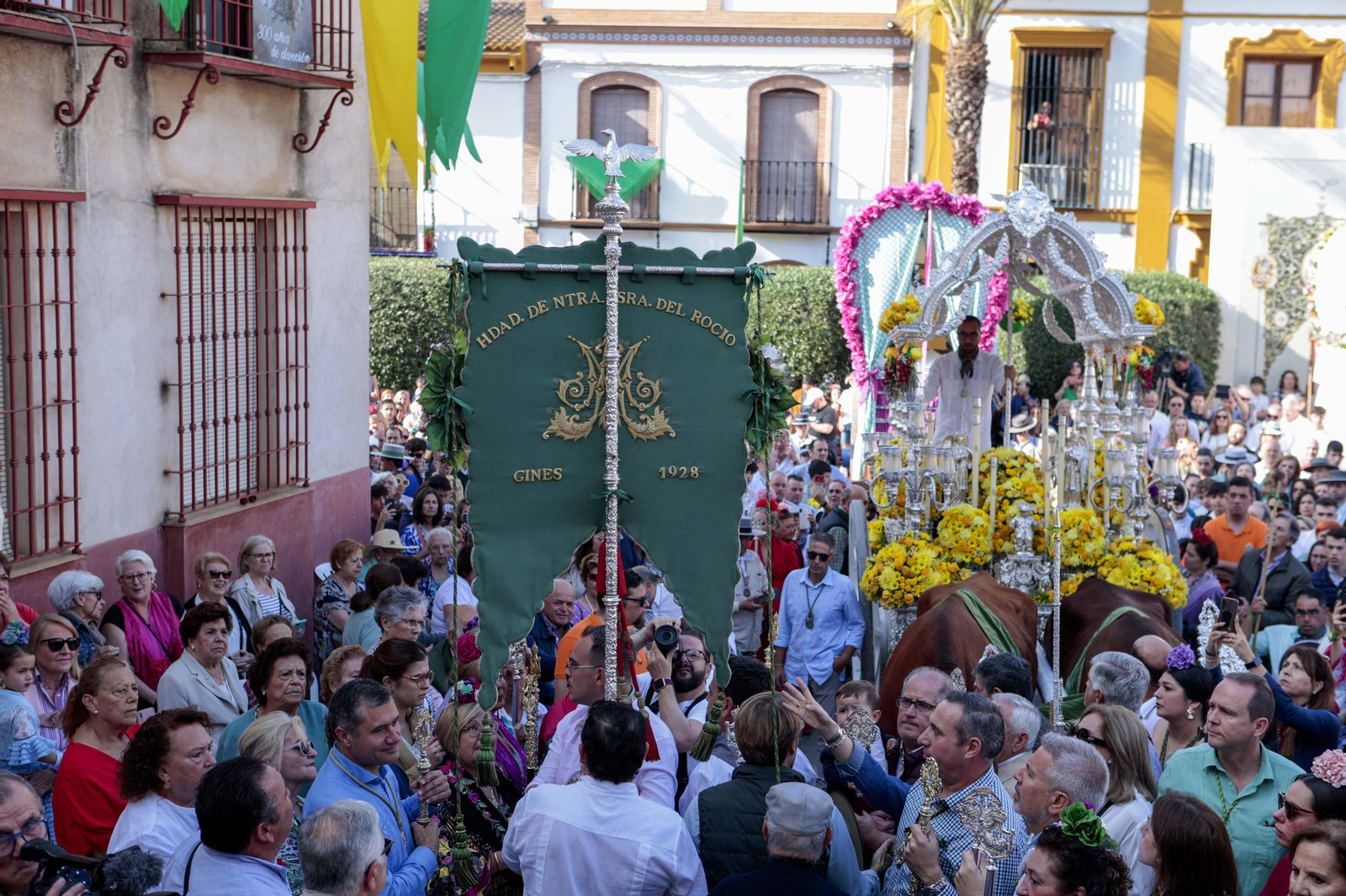 Las imágenes de la salida de la Hermandad de Gines