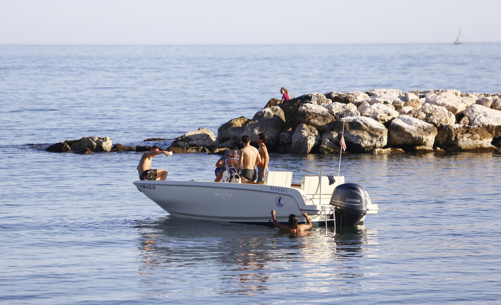 Pedregalejo por la tarde, en el primer día de la fase 1 de la desescalada en Málaga