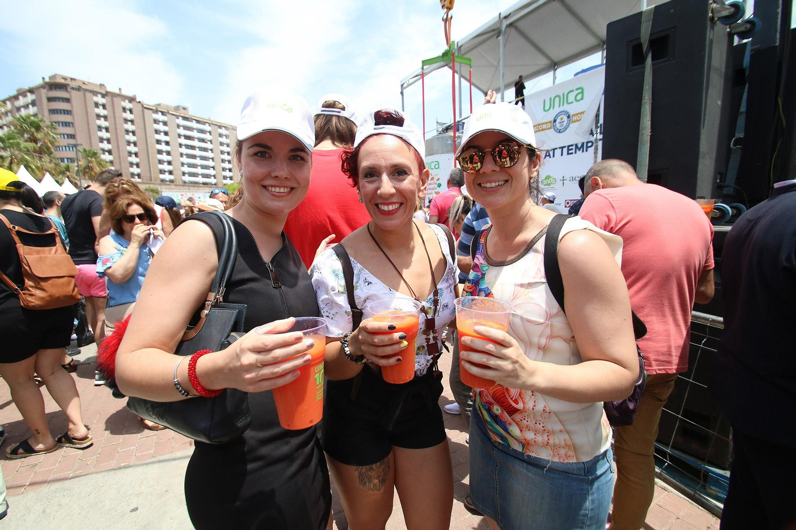 Fotogalería del récord Guinnes del gazpacho más grande del mundo