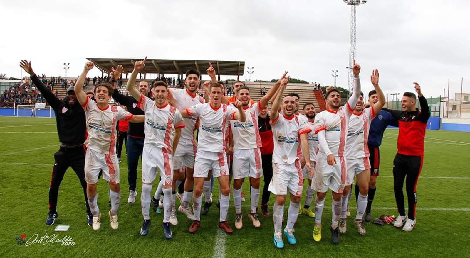 Los jugadores de La Palma celebran una victoria esta temporada.