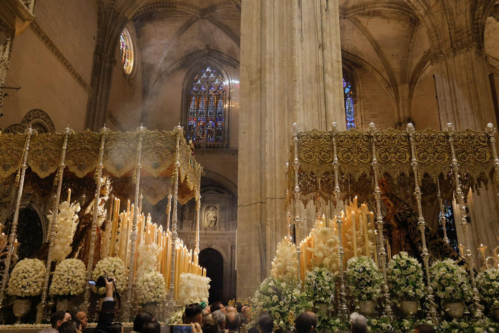La Esperanza de Triana se despide de la Esperanza Macarena