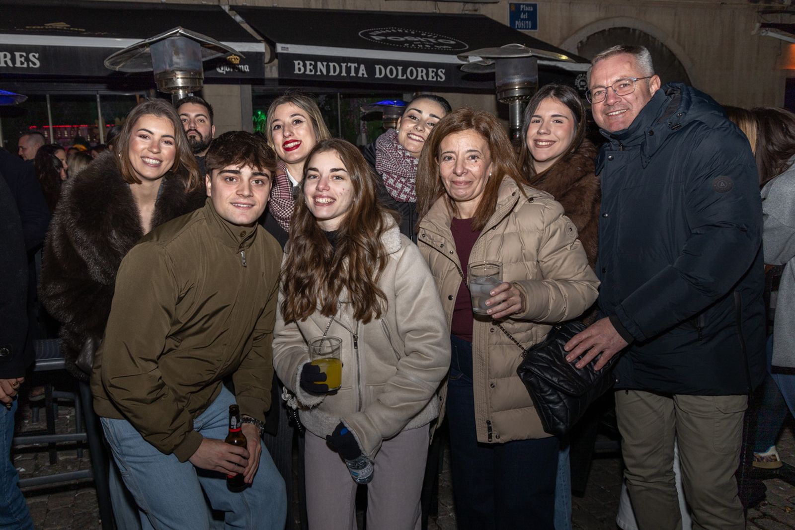 Así disfruta Jaén del concierto extraordinario a pie de calle: "Único Pop Rock"