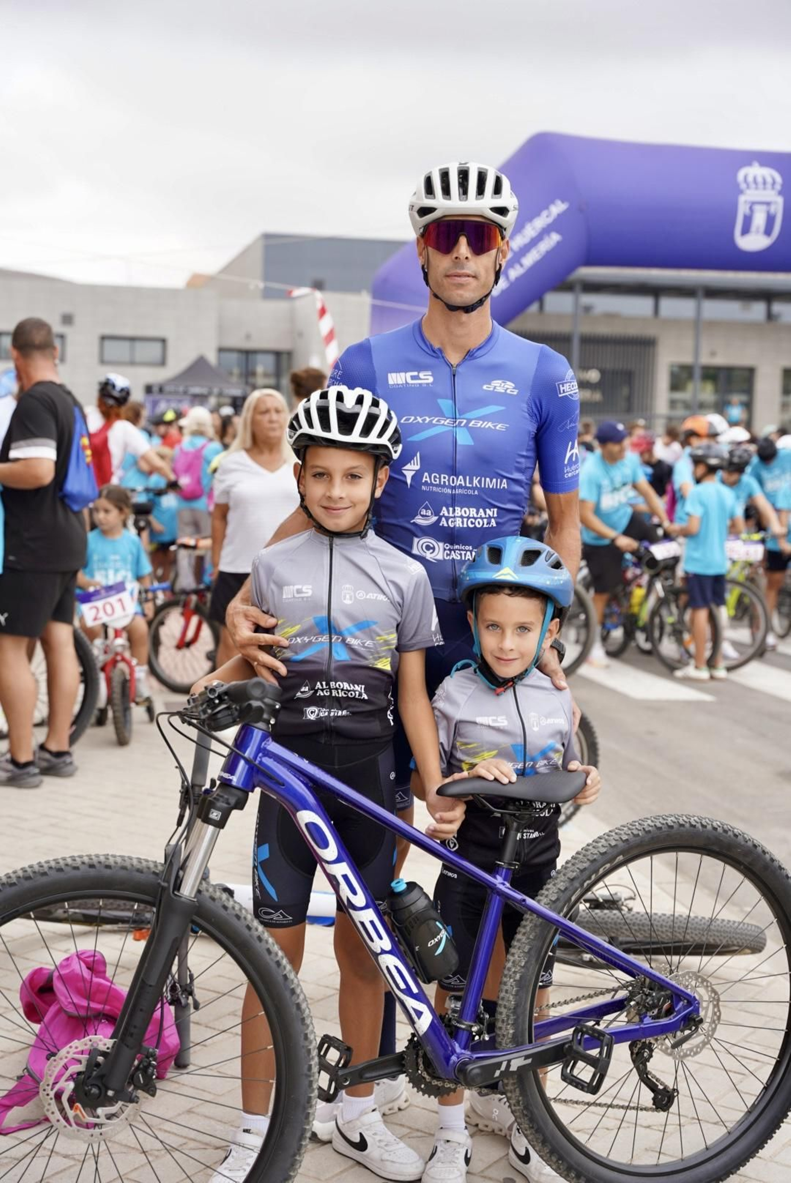 Así se ha vivido el multitudinario Día de la Bici en Huércal de Almería