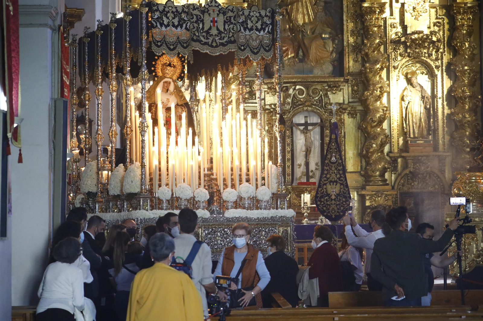 La espera para ver al Rescatado en Córdoba, en fotografías