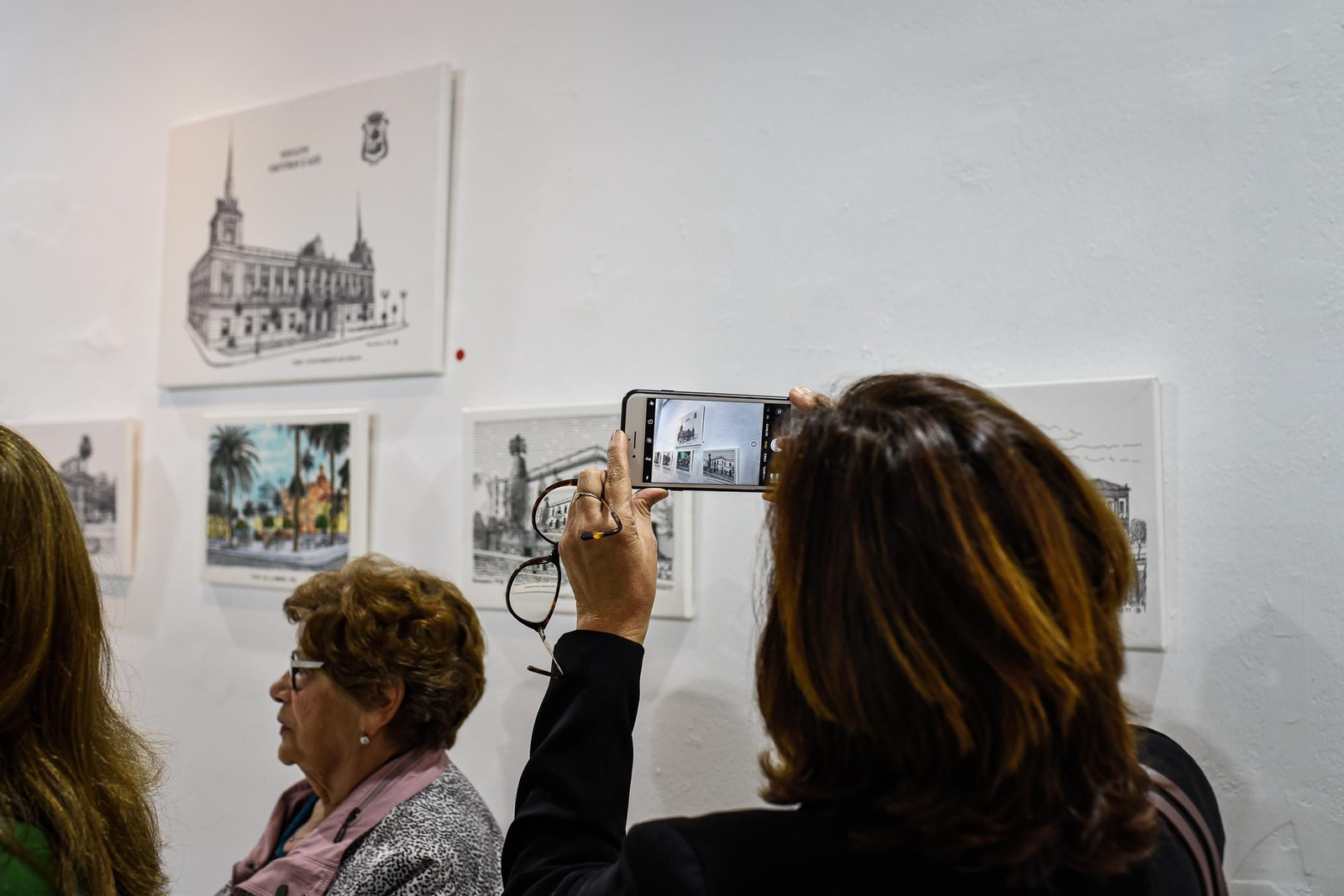 Imágenes de la inauguración de la exposición "Por Huelva y su Semana Santa"