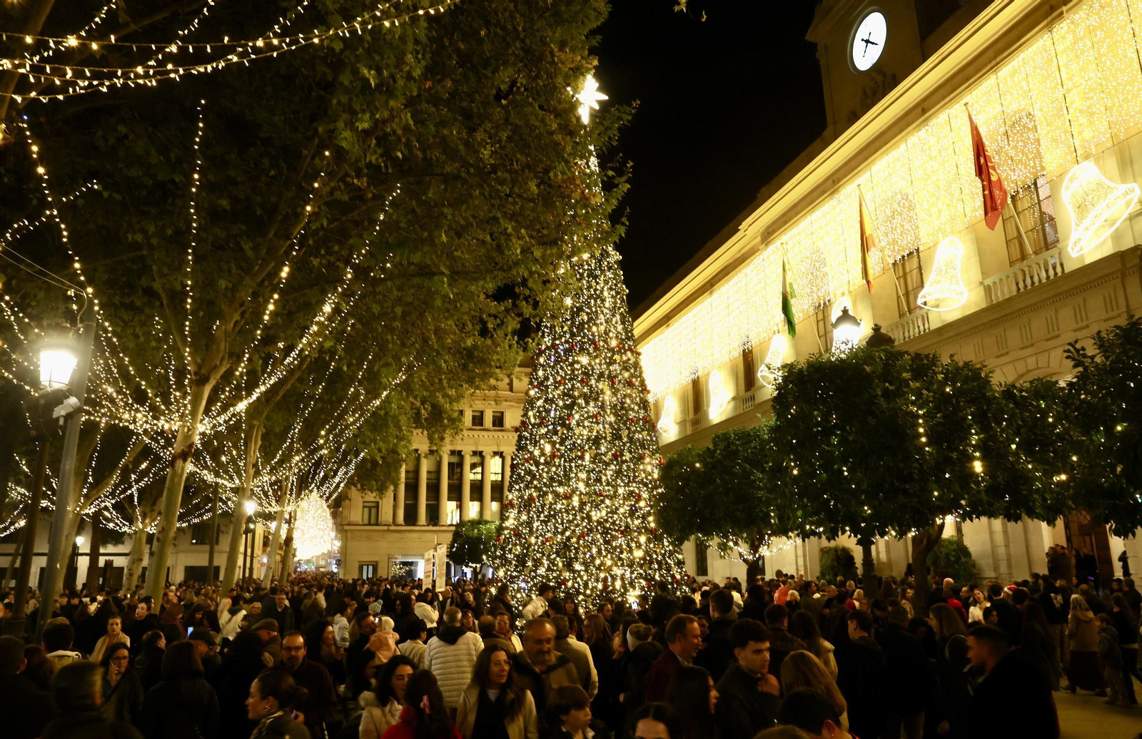 Sevilla, iluminada por Navidad: un recorrido por sus calles