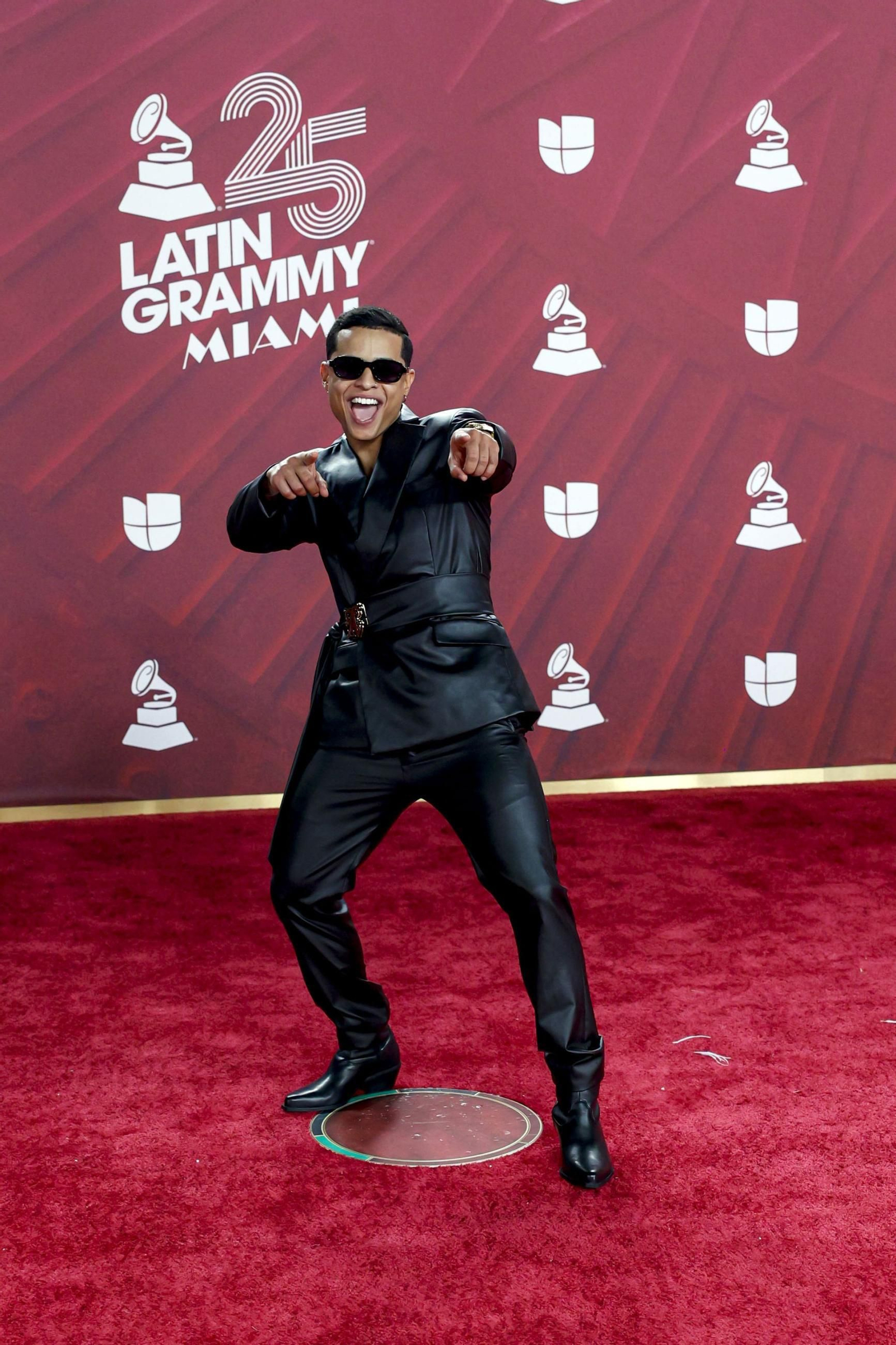 Todos los famosos, tendencias y curiosidades en la alfombra roja de la 25 edición de los Grammy Latinos
