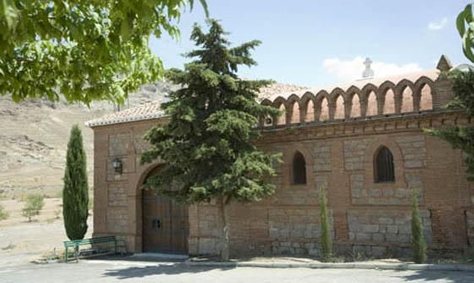 Ayuntamiento de La Calahorra. Ermita de San Gregorio.