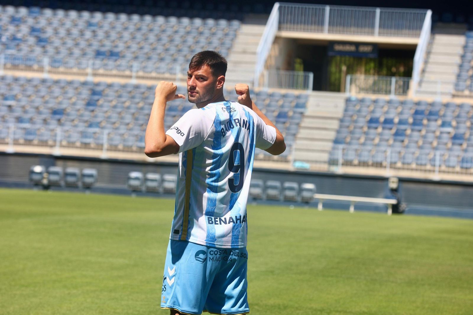Roko Baturina, así luce el 9 del Málaga CF