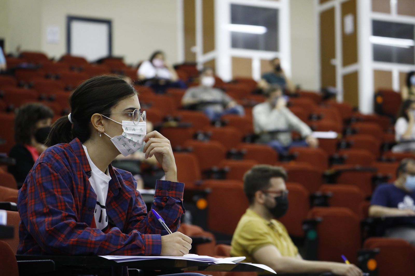 Las oposiciones de Secundaria en Córdoba, en imágenes