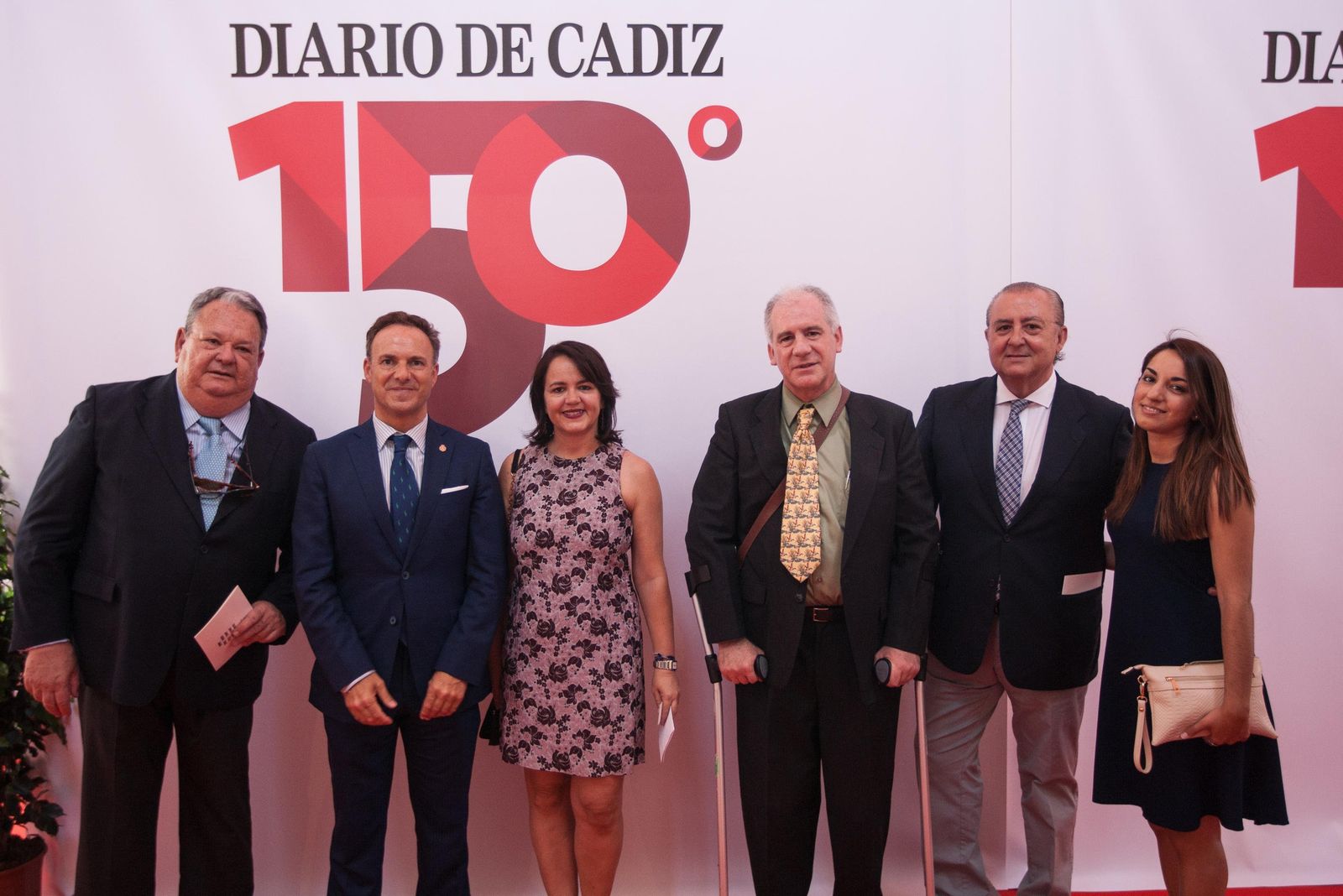 Nicolás Terry y David de la Encina, en compañía de la delegación del Diario en El Puerto: Teresa Almendros, Carlos Benjumeda, Paco Soto y Nazaret Doello.