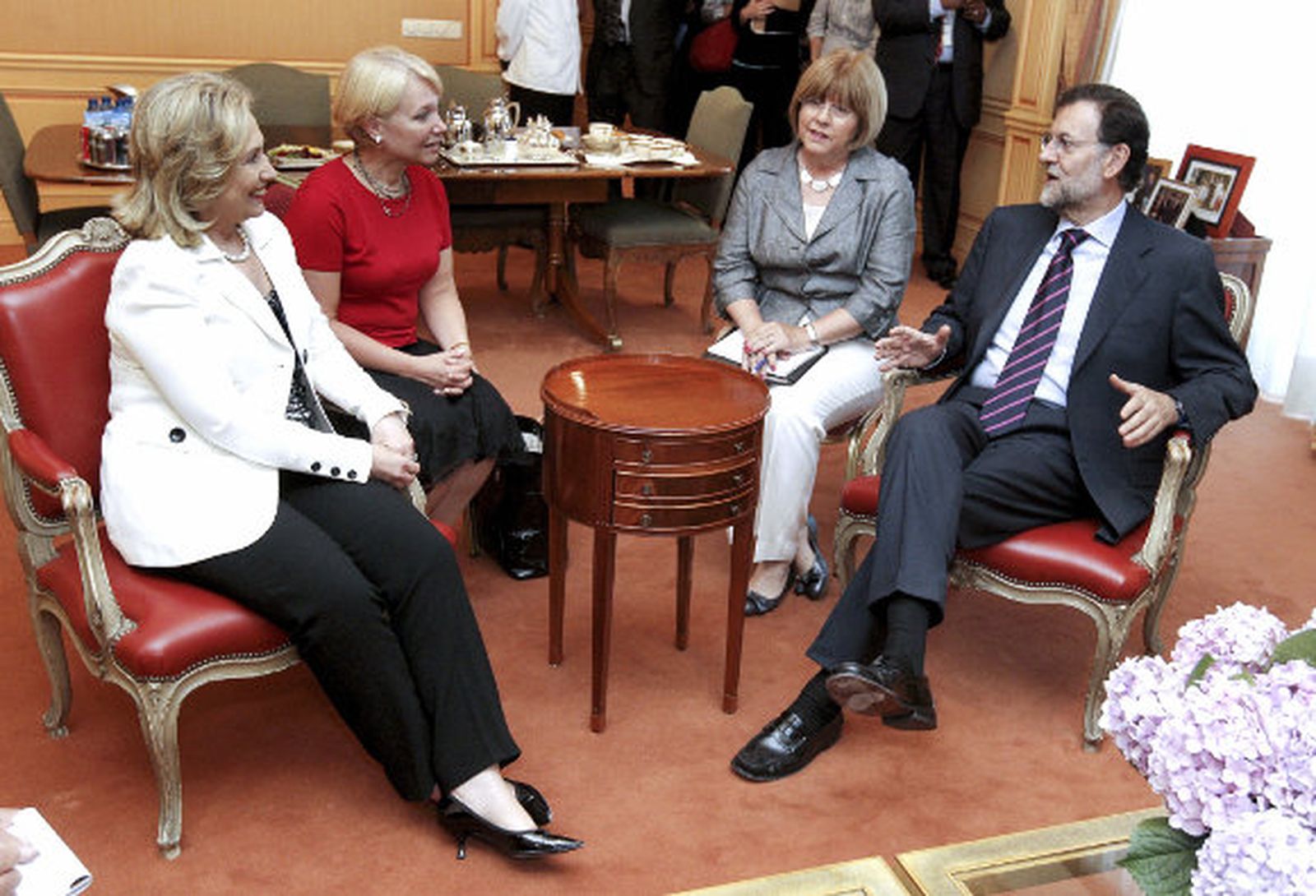 Rajoy destaca la "asimetría" entre España y Grecia en su encuentro con Clinton