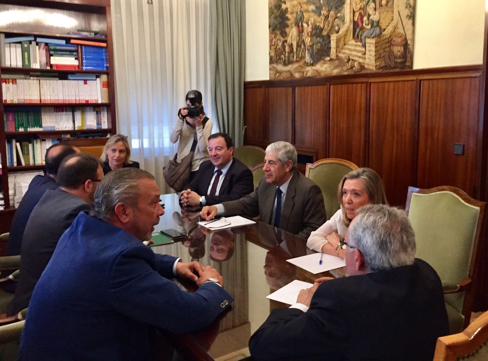 Responsables de Justicia en su reunión con el presidente de la Audiencia, el fiscal jefe y el juez decano