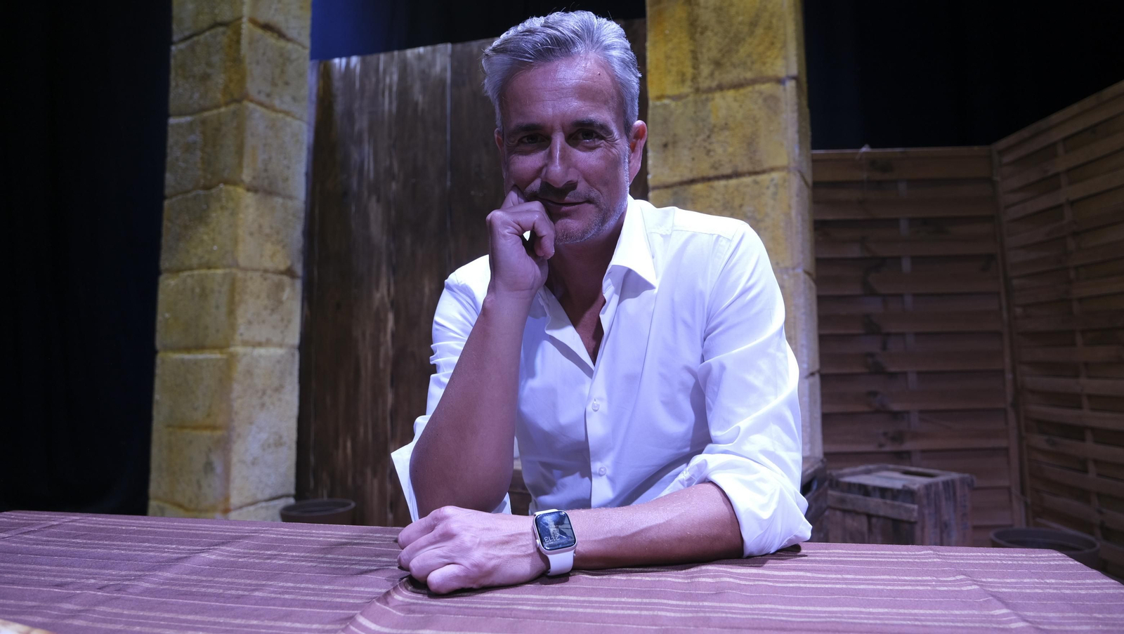 Imágenes de El Diario de los Libros, con Amós Milton