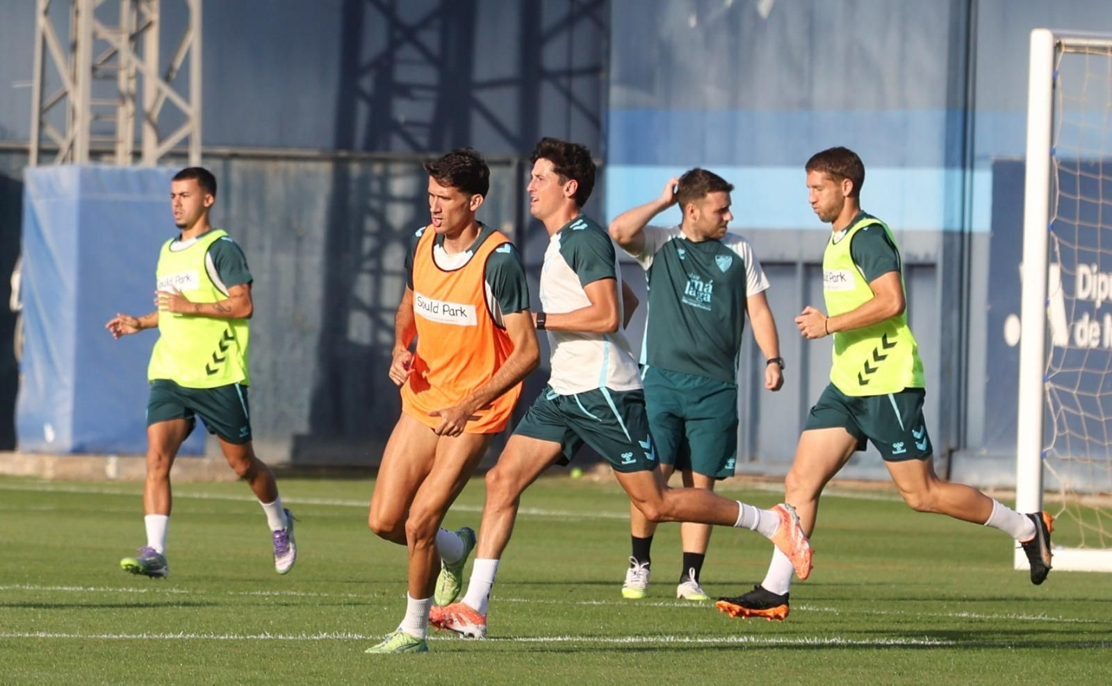 Izan Merino y Aaron Ochoa, las caras positivas; Larrubia, la negativa