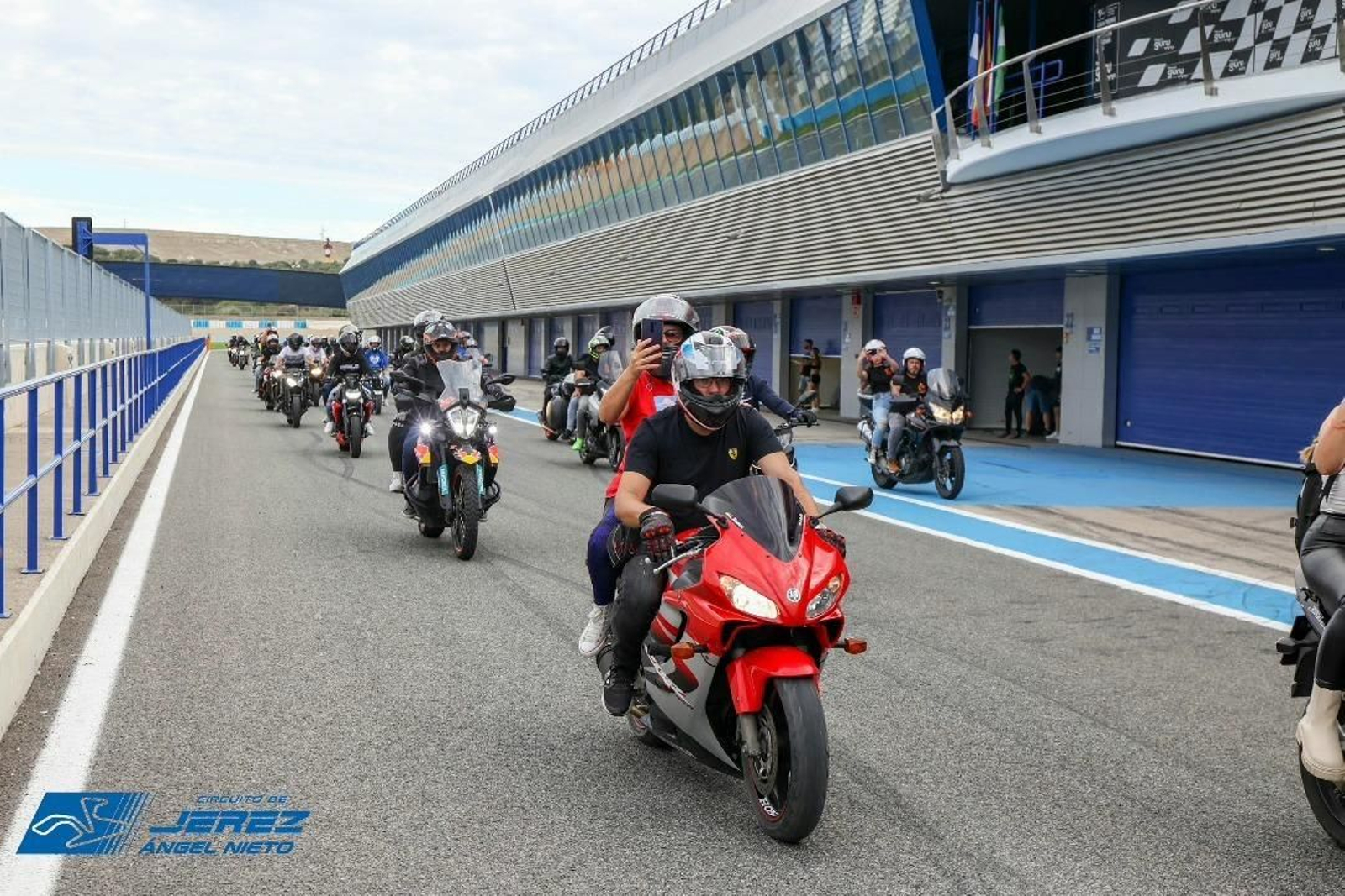 Boda motera en el Circuito de Jerez Boda motera en el Circuito de Jerez