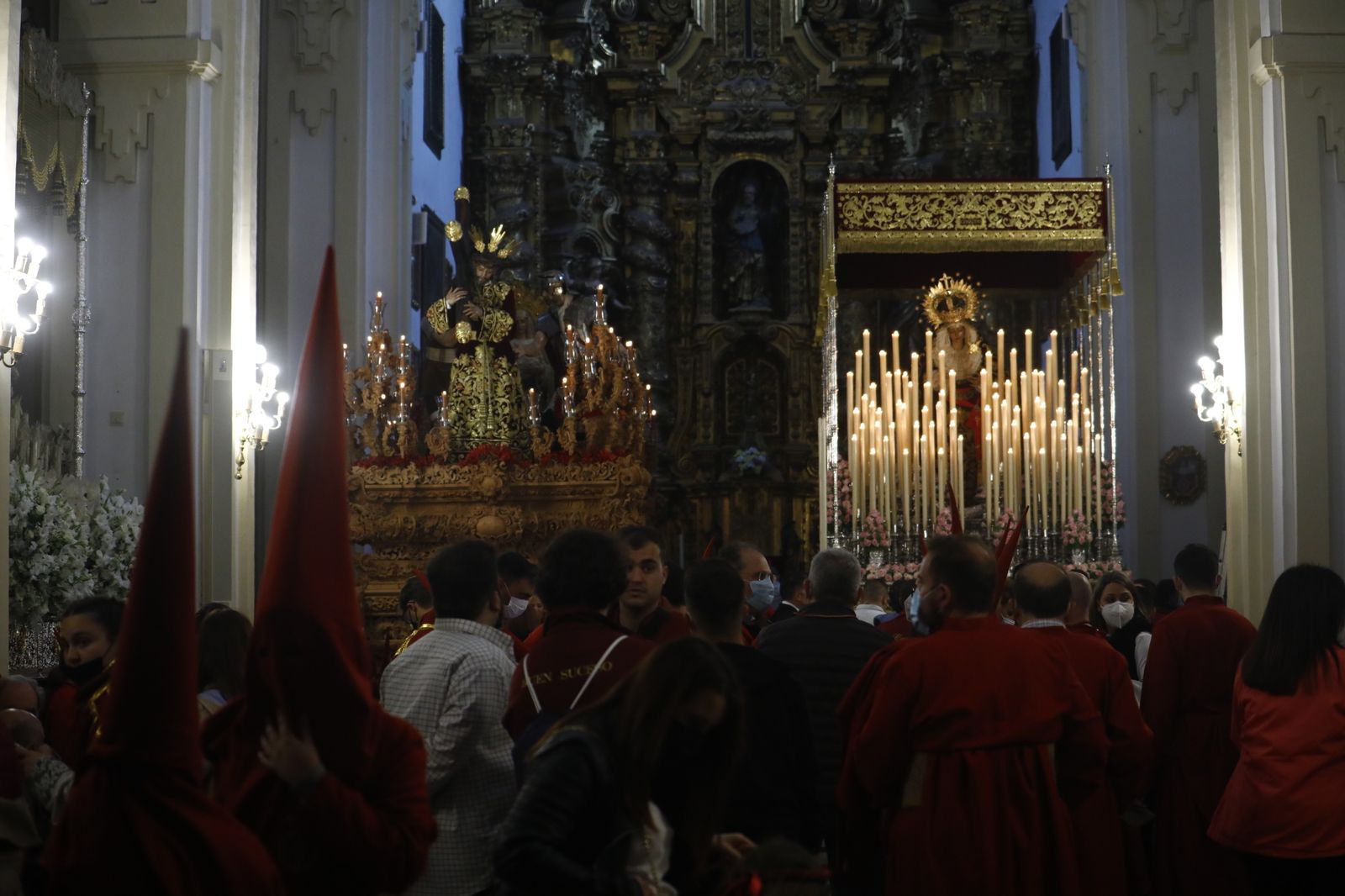 El Buen Suceso suspende su procesión del Martes Santo, en imágenes
