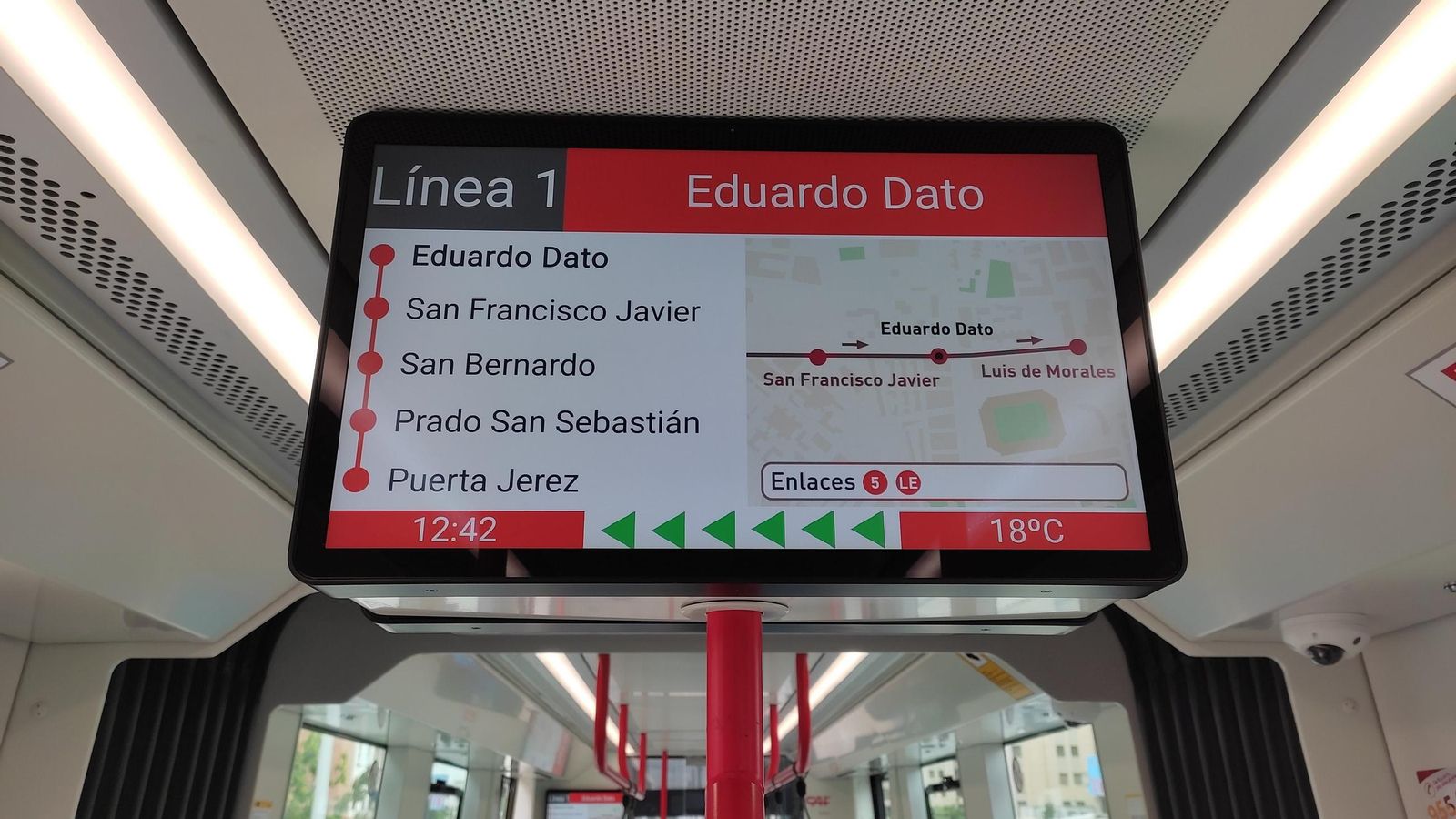 Las pantallas del tranvía en los nuevos vehículos.