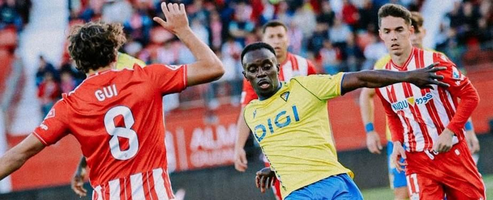 Diarra duante el Almería-Cádiz.