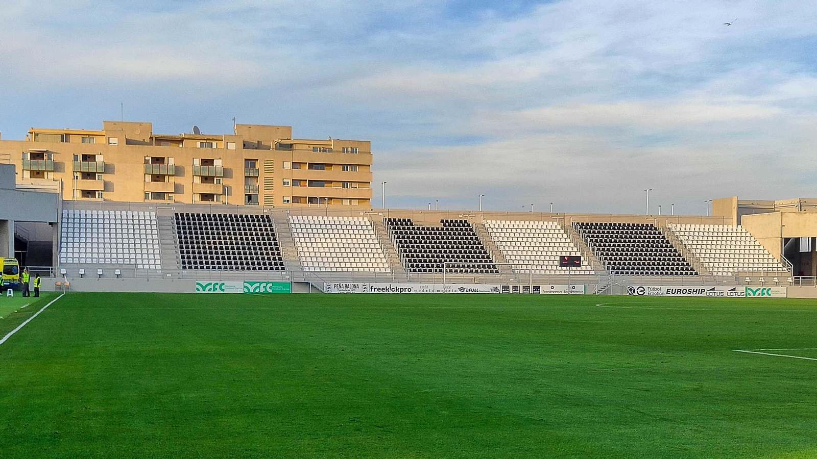 Búscate durante el Balona - UCAM Murcia en el Ciudad de La Línea
