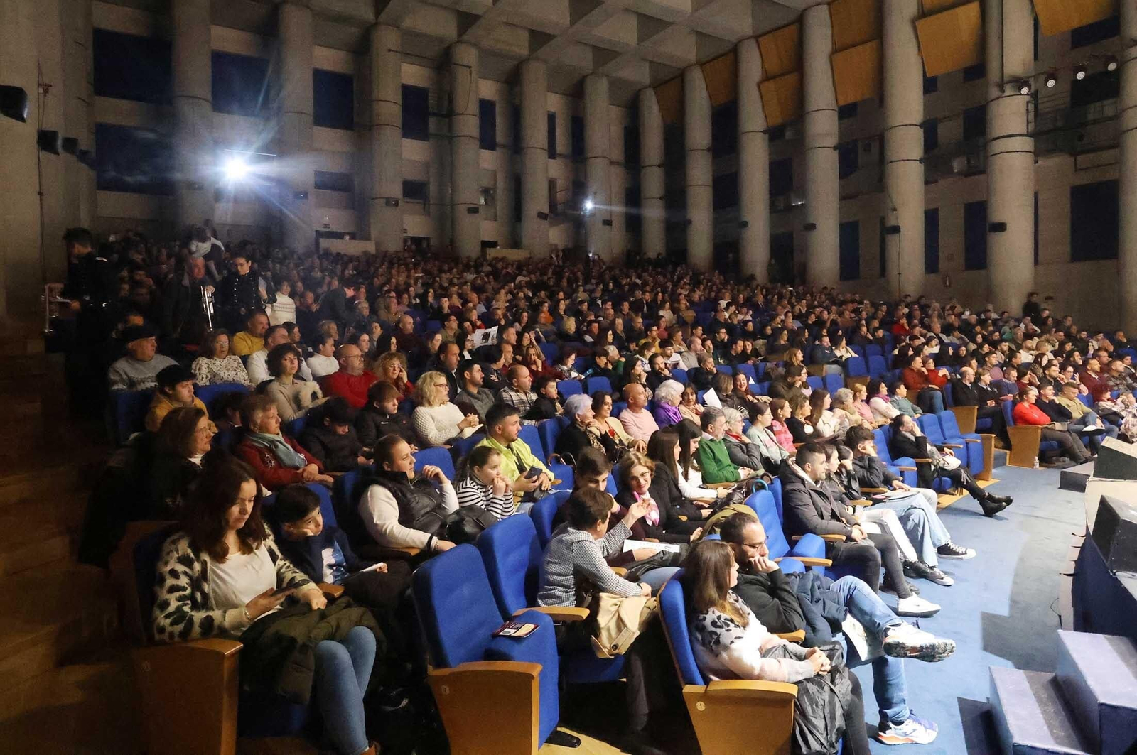 Imágenes del concierto cofrade solidario "Princesa Ari", en la Casa Colón