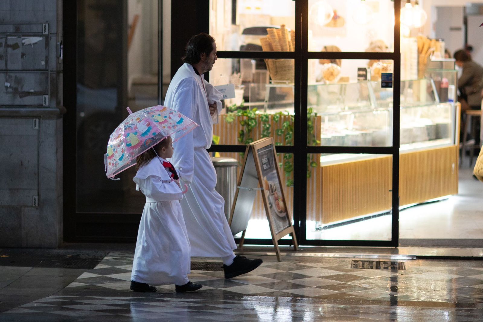 Las mejores fotos del Lunes Santo en Granada