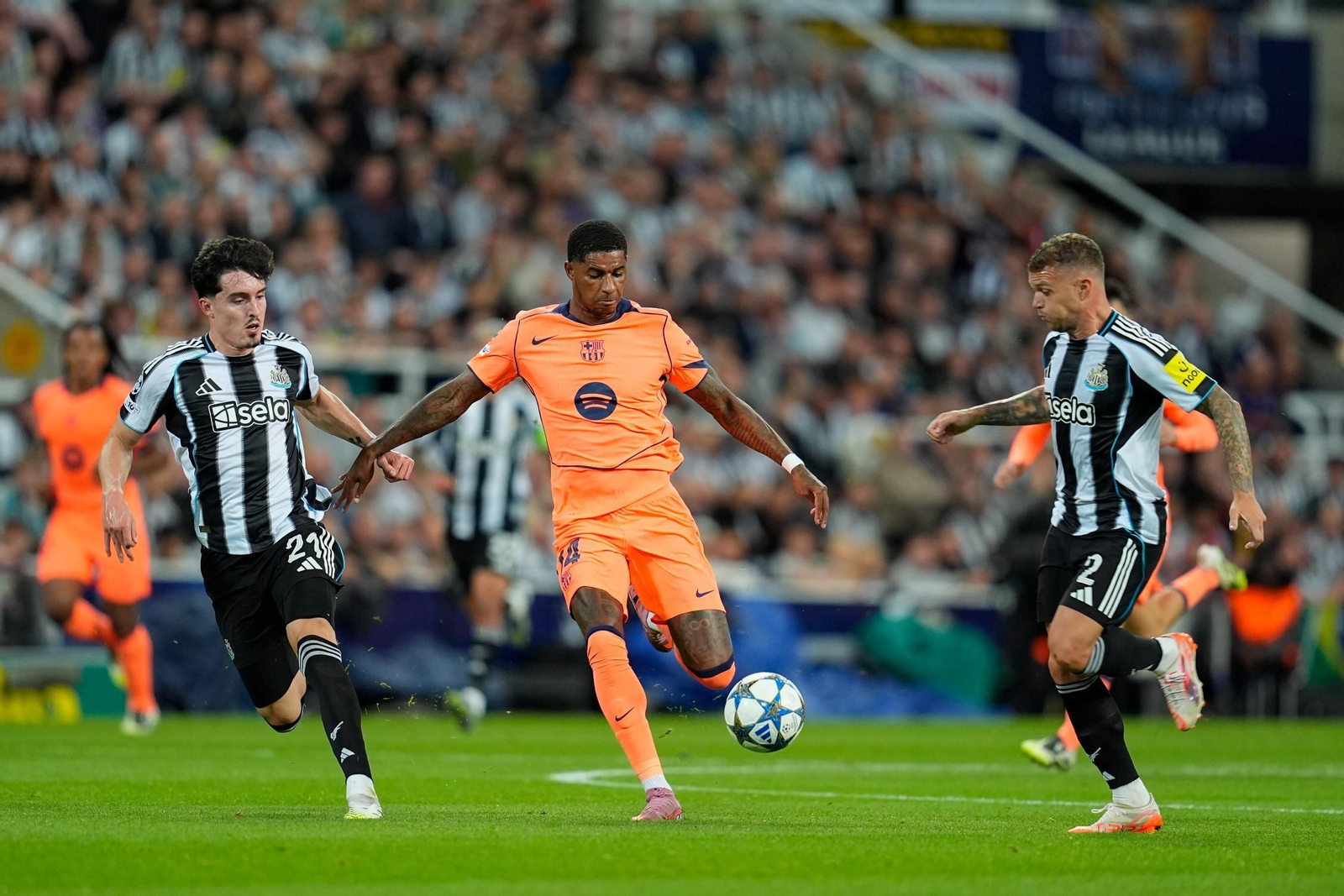 Las fotos del Newcastle-Barcelona