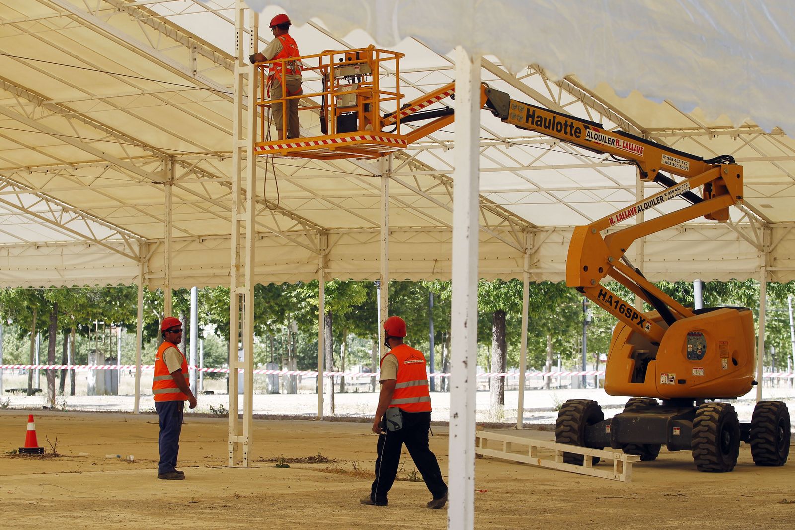 Granada prepara ya las fiestas del Corpus