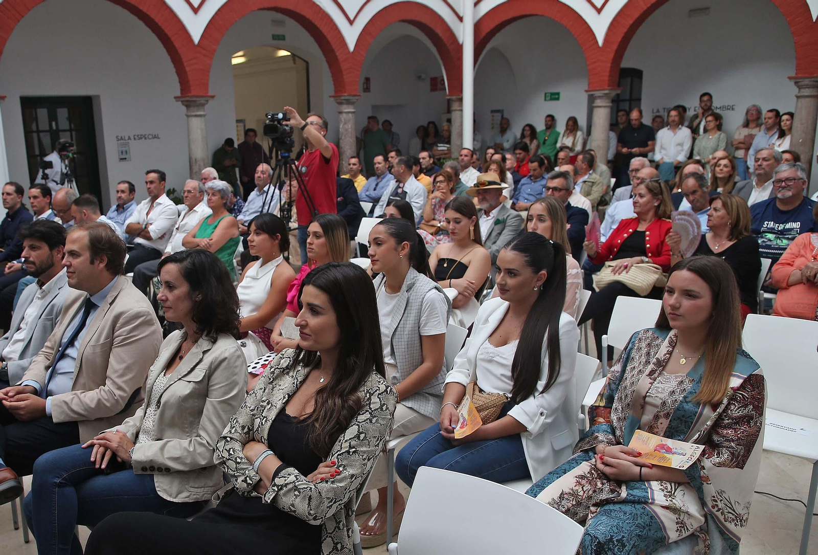 El pregón de las XXXVI Jornadas Taurinas de Algeciras ofrecido por José Luis López Guío, en imágenes