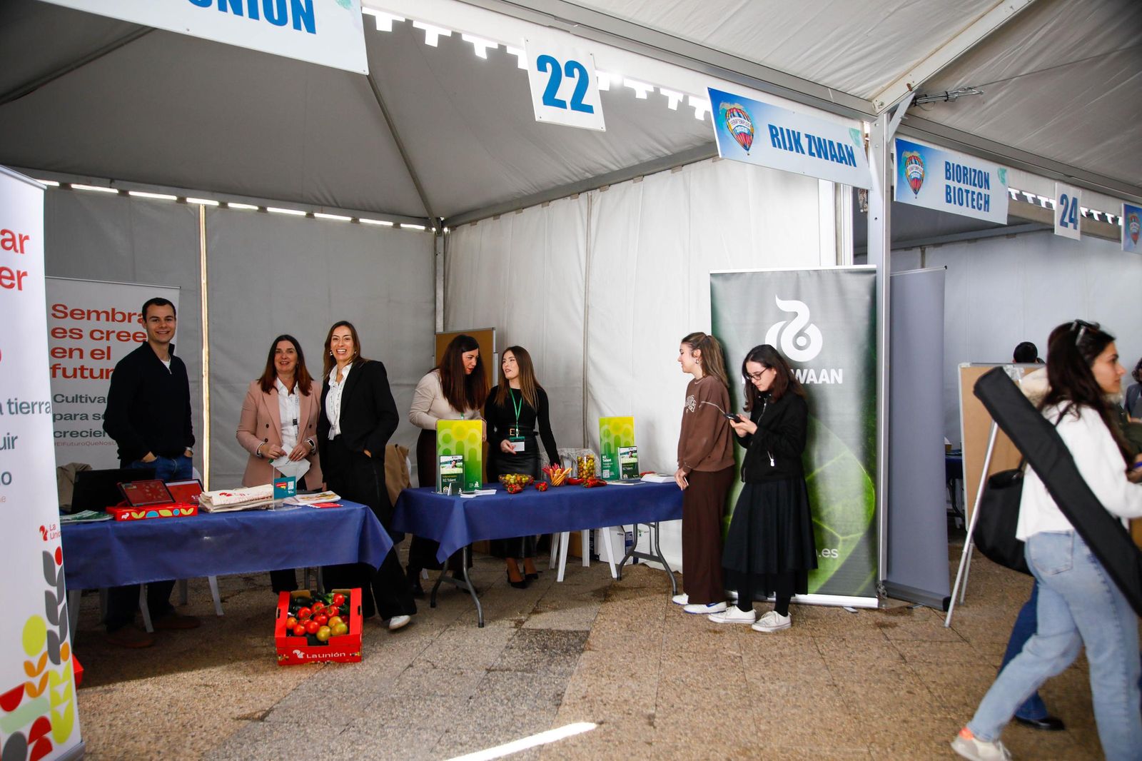 Las imágenes de la Inauguración de la Feria de Empleo 2025 en la Universidad de Almería