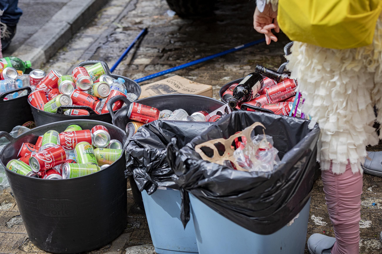 Las imágenes del segundo sábado de Carnaval de Cádiz 2025: Carrusel de coros bajo la lluvia