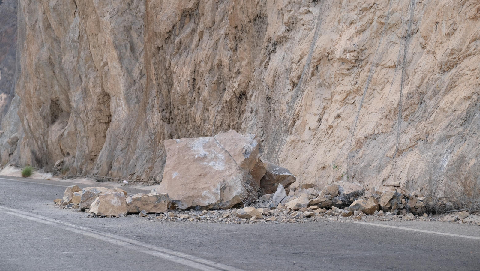 Desprendimiento en la Carretera de El Cañarete