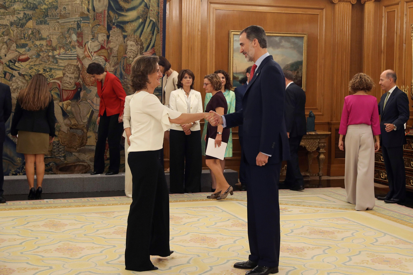 Las imágenes del acto de promesa de cargo de los ministros ante Felipe VI