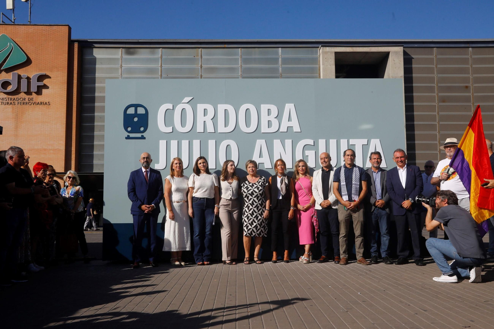 Inauguración de la nueva nomenclatura de la estación de Córdoba Julio Anguita