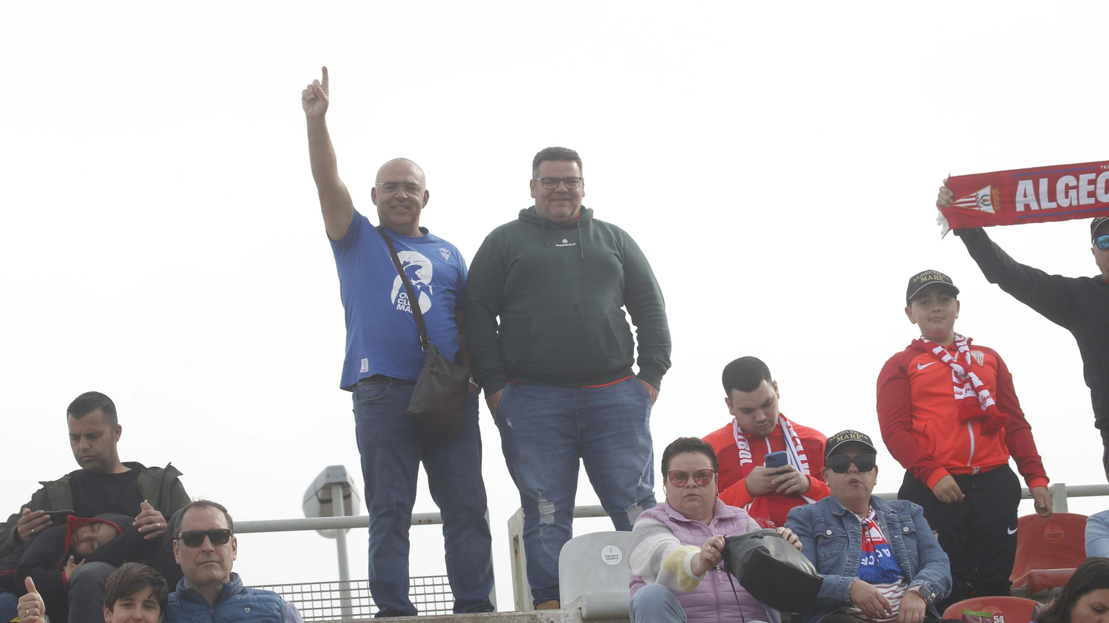 Búscate en el Algeciras CF  - Linares de Primera Federación