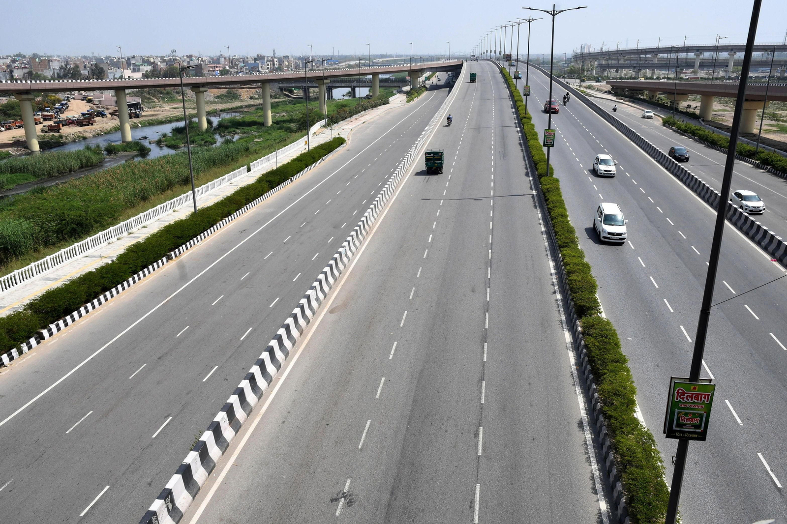 India: Nueva Delhi parece una ciudad fantasmal