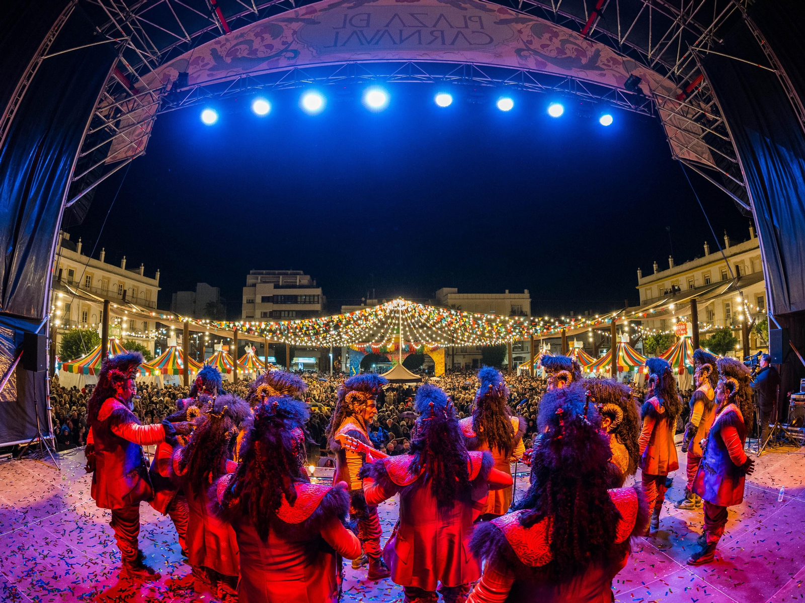 Gran Gala del Carnaval en San Fernando con el cuarteto del Gago y la comparsa de Martínez Ares