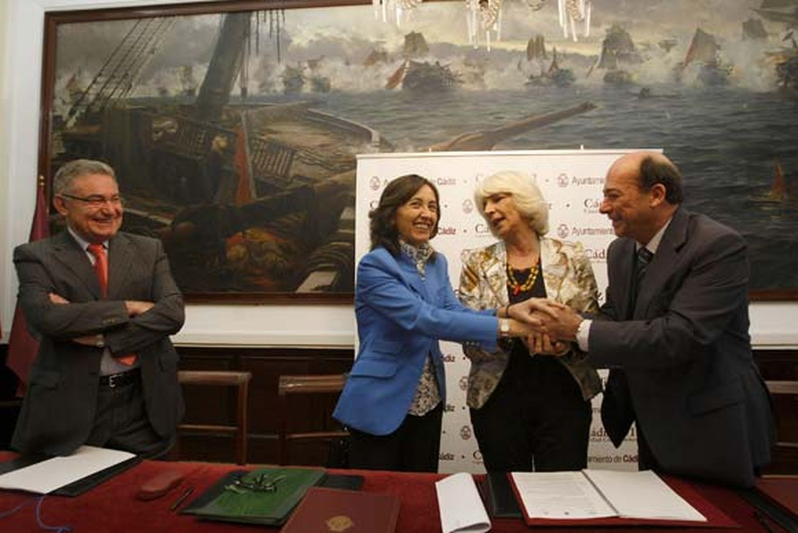 Junta, Puerto y Ayuntamiento sellan el futuro de la Ciudad del Mar