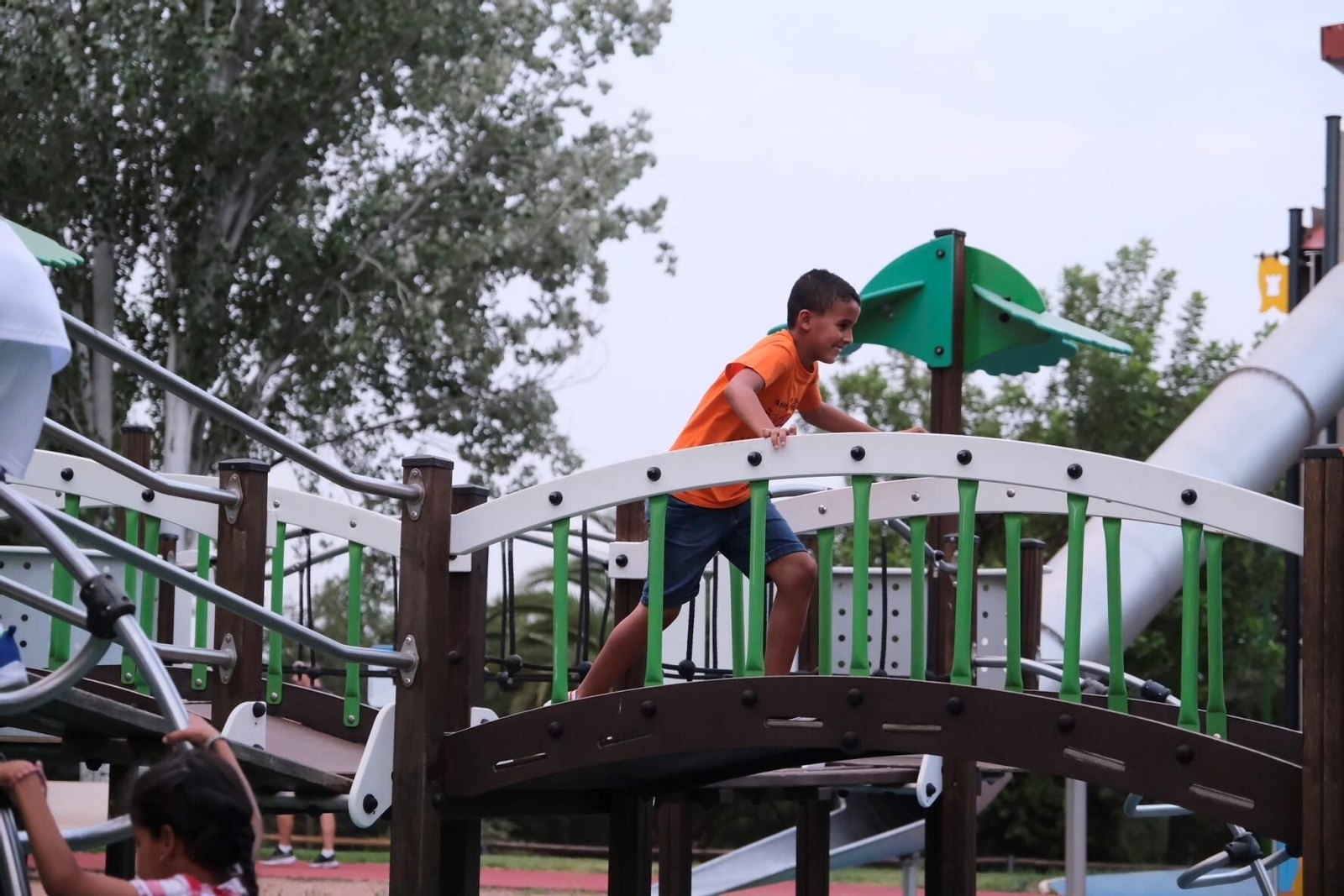 Las fotos de la recepción a los niños saharauis que llegan a Córdoba este verano Las fotos de la recepción a los niños saharauis que llegan a Córdoba este verano