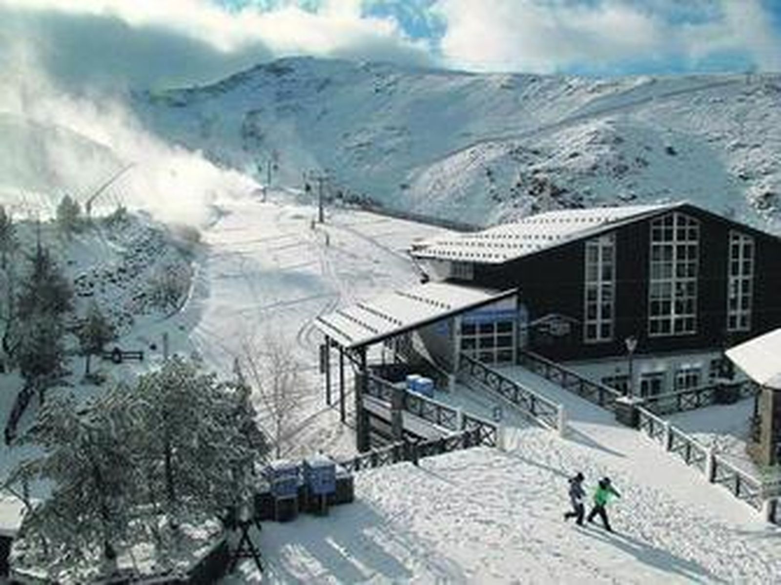 Sierra Nevada pide pista para el puente