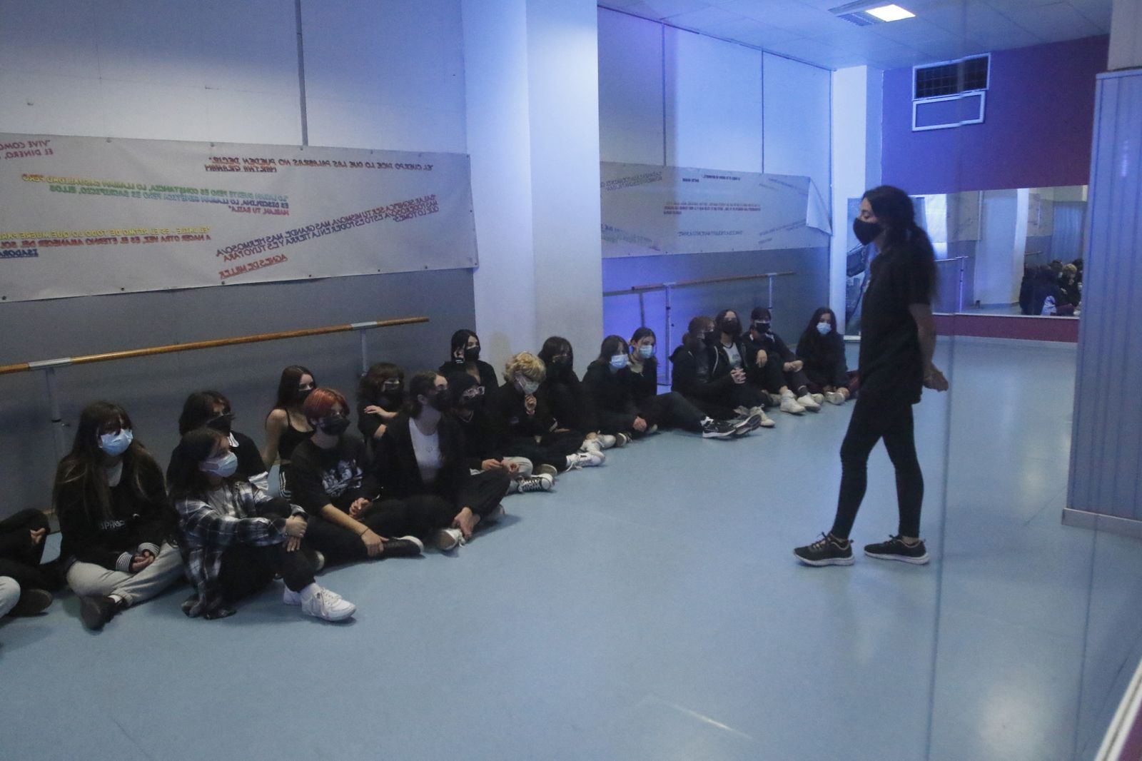 Las fotografías de una clase de K-pop en Córdoba, el baile coreano de moda