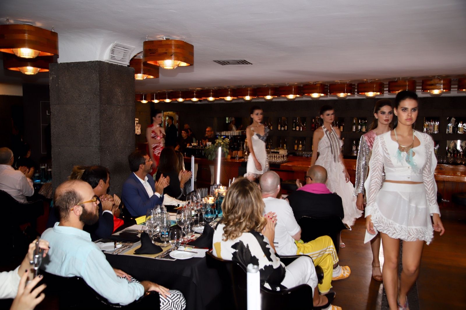 Desfile de diseñadores locales de Lanzarote Moda.