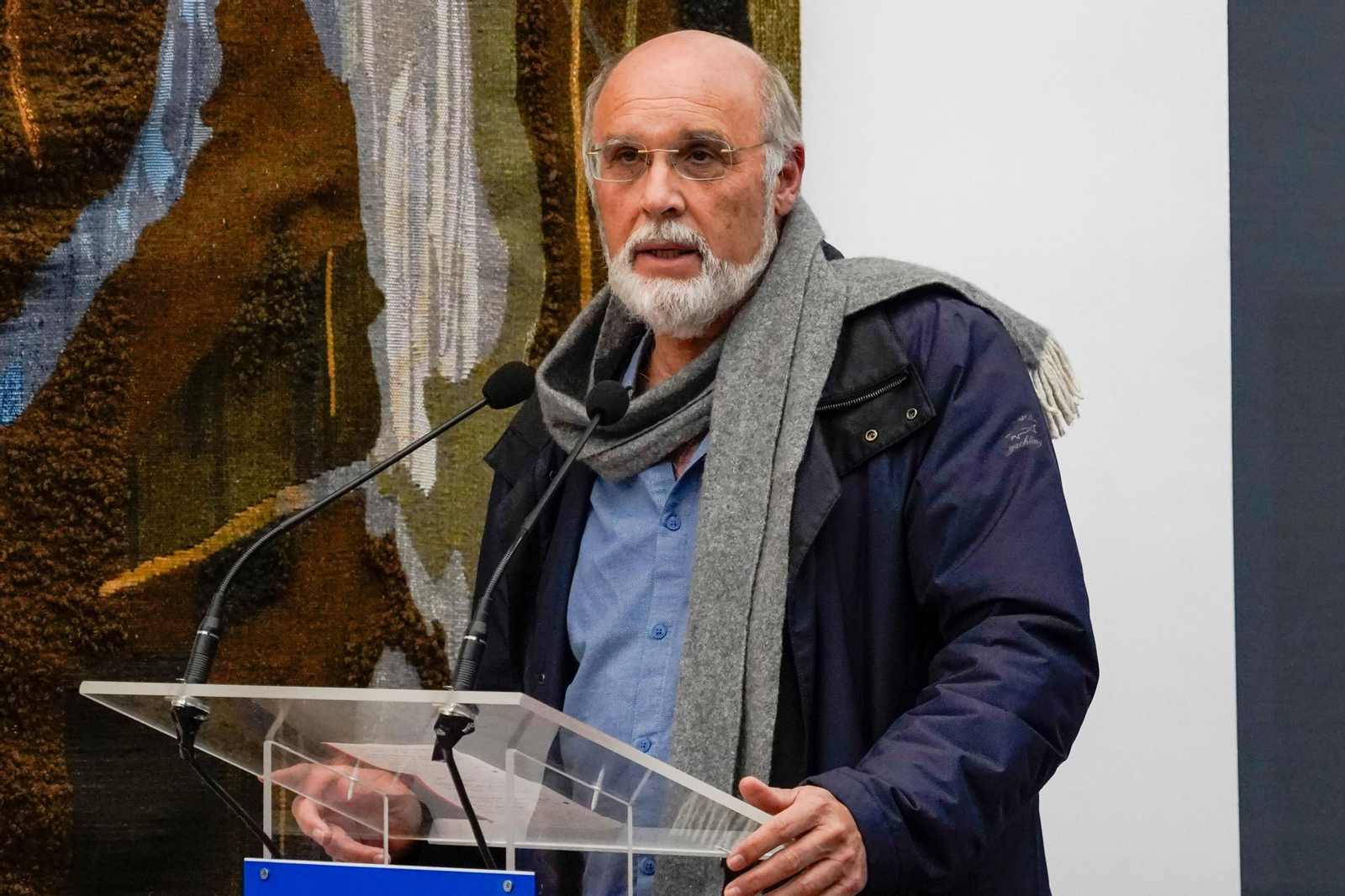 Imágenes de la presentación del libro 'Guerra en España' en Diputación