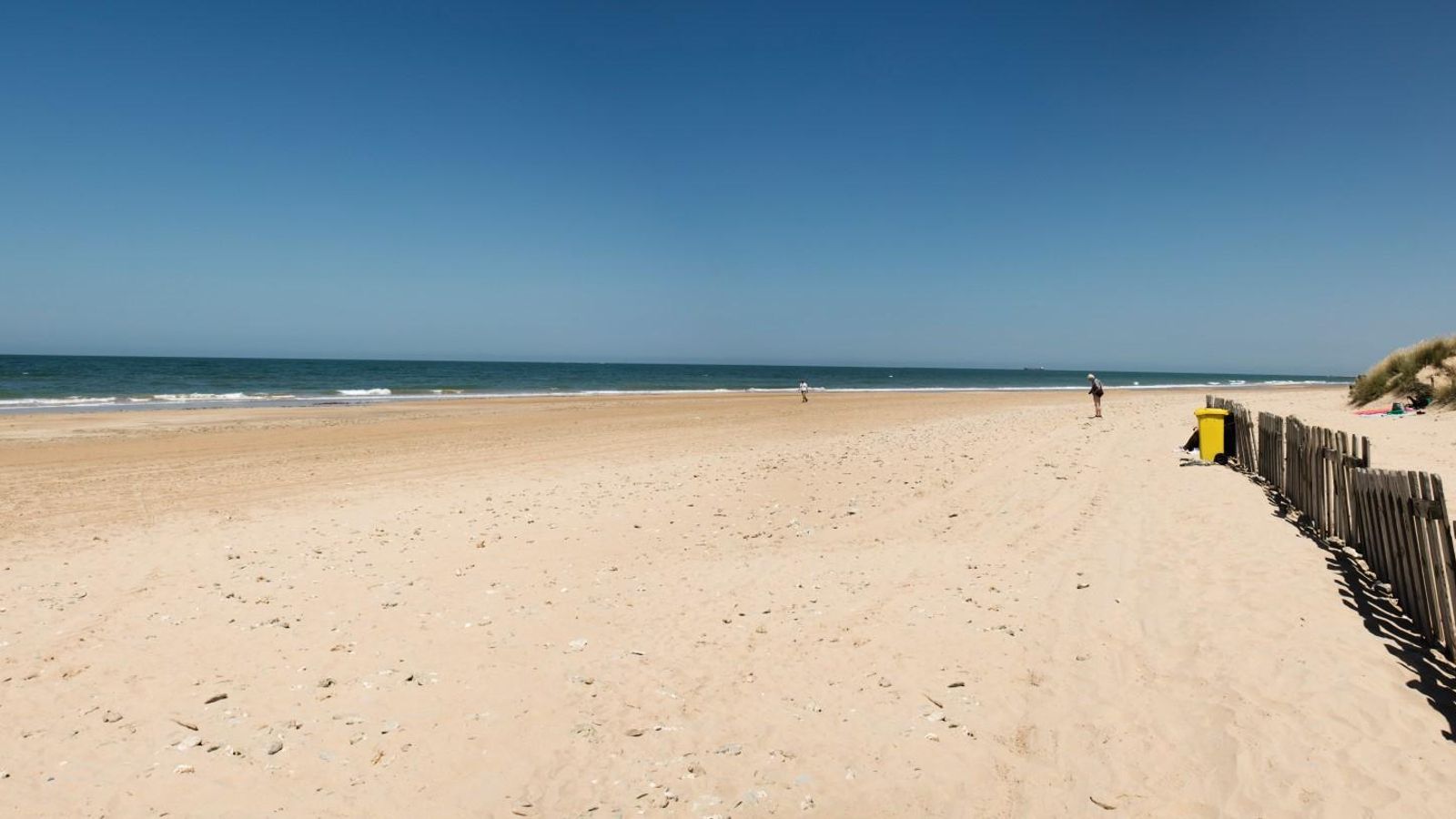 Playa del Camarón, en Chipiona. Playa del Camarón, en Chipiona.