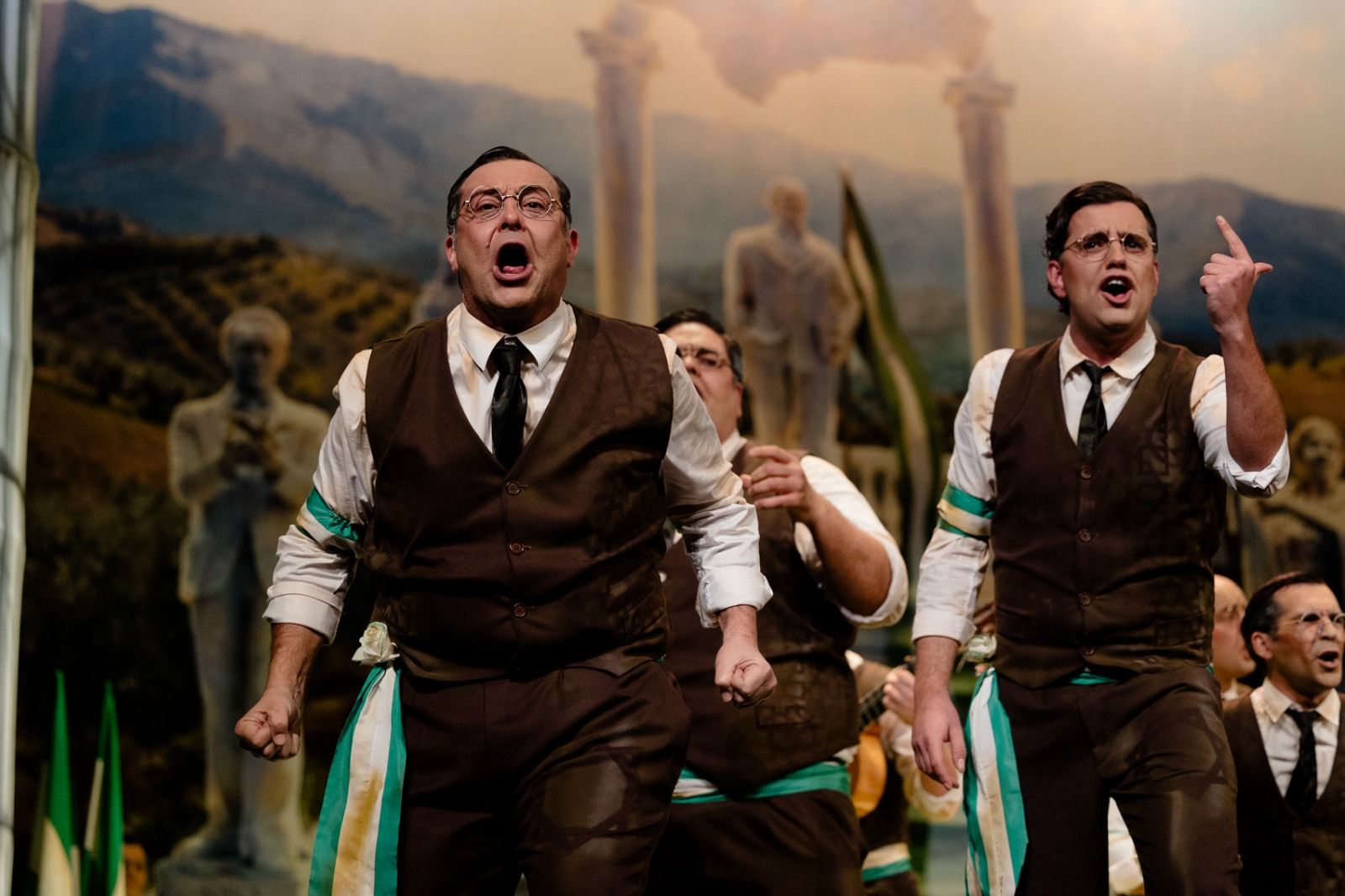 Selu Gavira, a la derecha