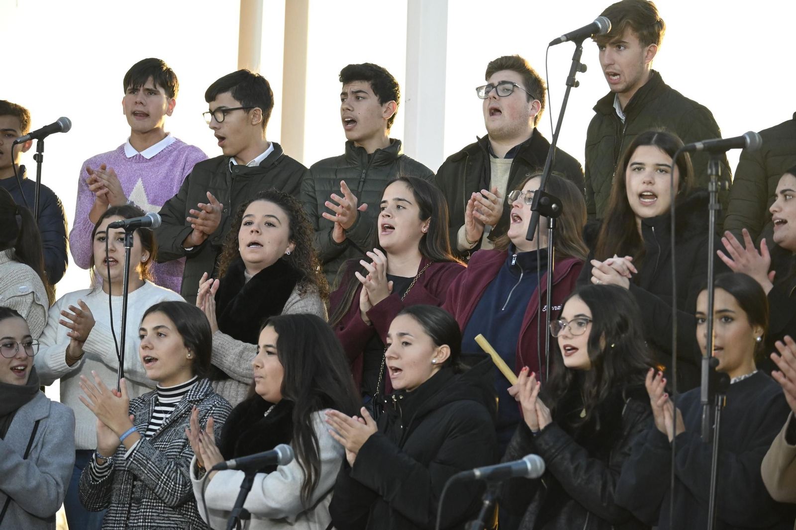 Inauguración de la iluminación navideña en el Paseo de la Ría del Puerto de Huelva 2025