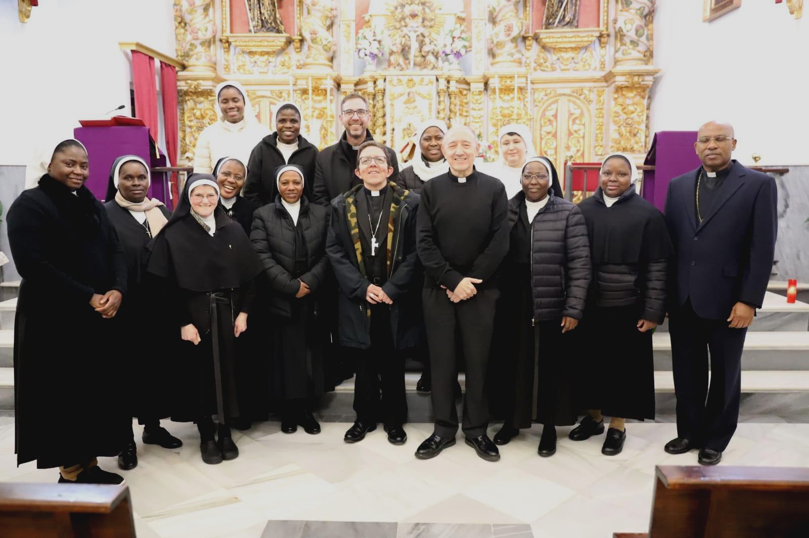 Visita del administrador apostólico diocesano a Medina