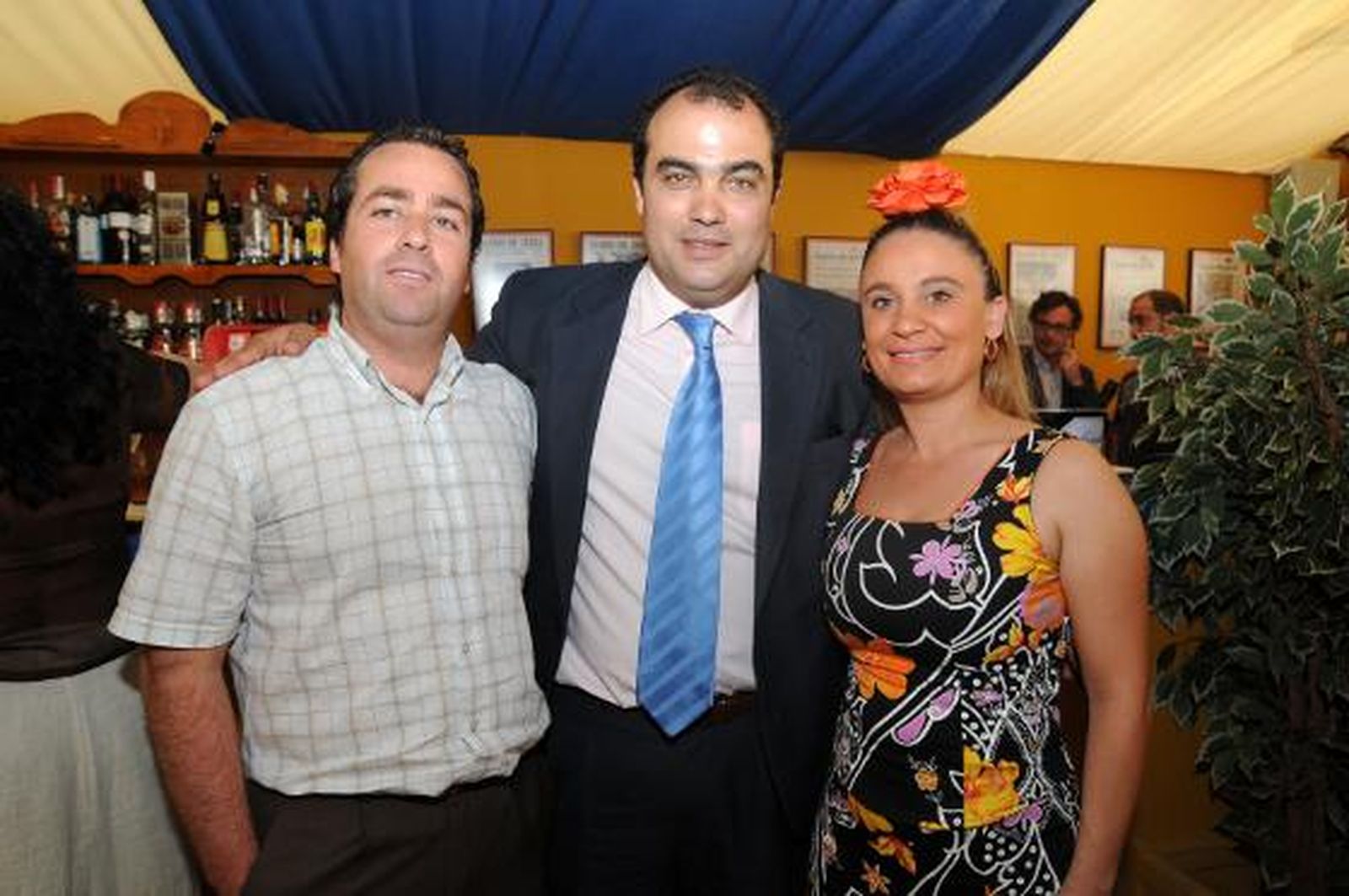 José Cantalejo, trabajador de Garvey y su esposa Sofía González, acompañados de David Fernández.

Foto: Manuel Aranda
