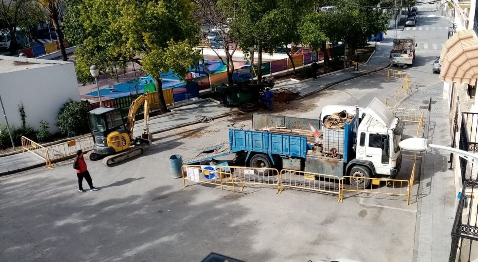 Obras del Ayuntamiento de Doña Mencía para solventar el problema del arroyo.