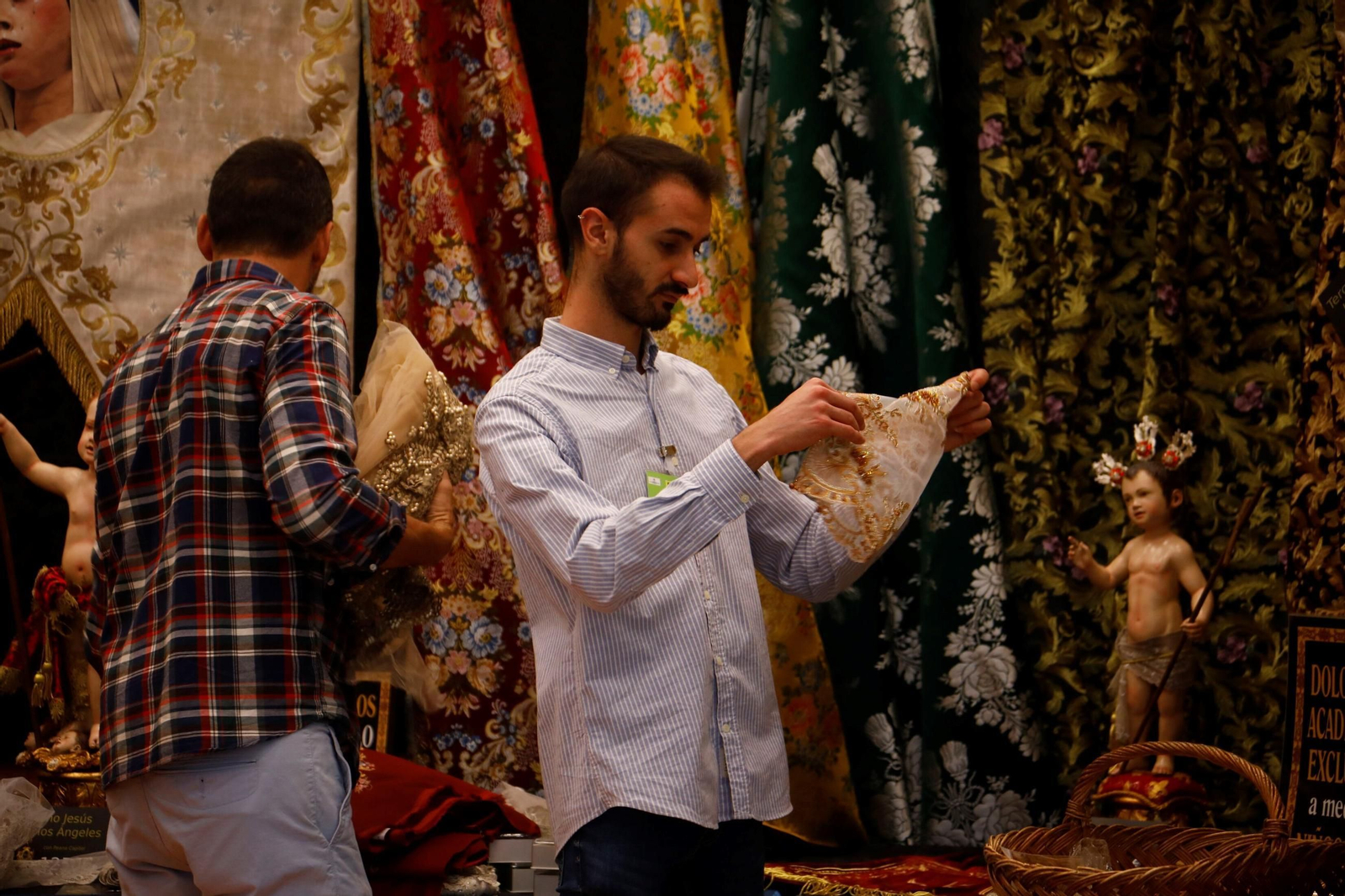 Las imágenes del I Salón del Emprendimiento Cofrade de Córdoba